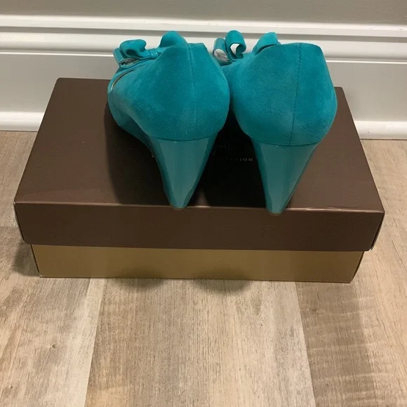 Franco Santo Suede Turquoise upper with Patent Leather heels size 10.5 - Picture 3 of 5